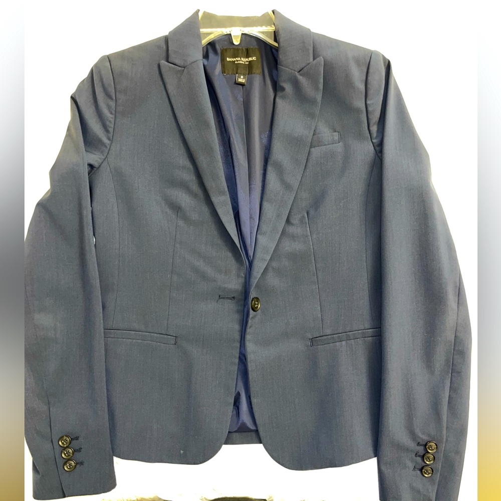 Navy Blue Banana Republic suit jacket.  Size 2.  Worn once.